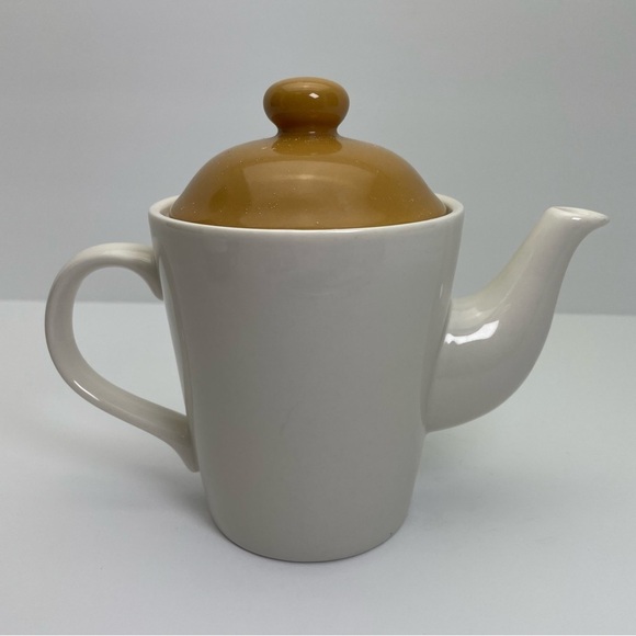 Vintage Tim Horton’s Tea Pot - Picture 12 of 13